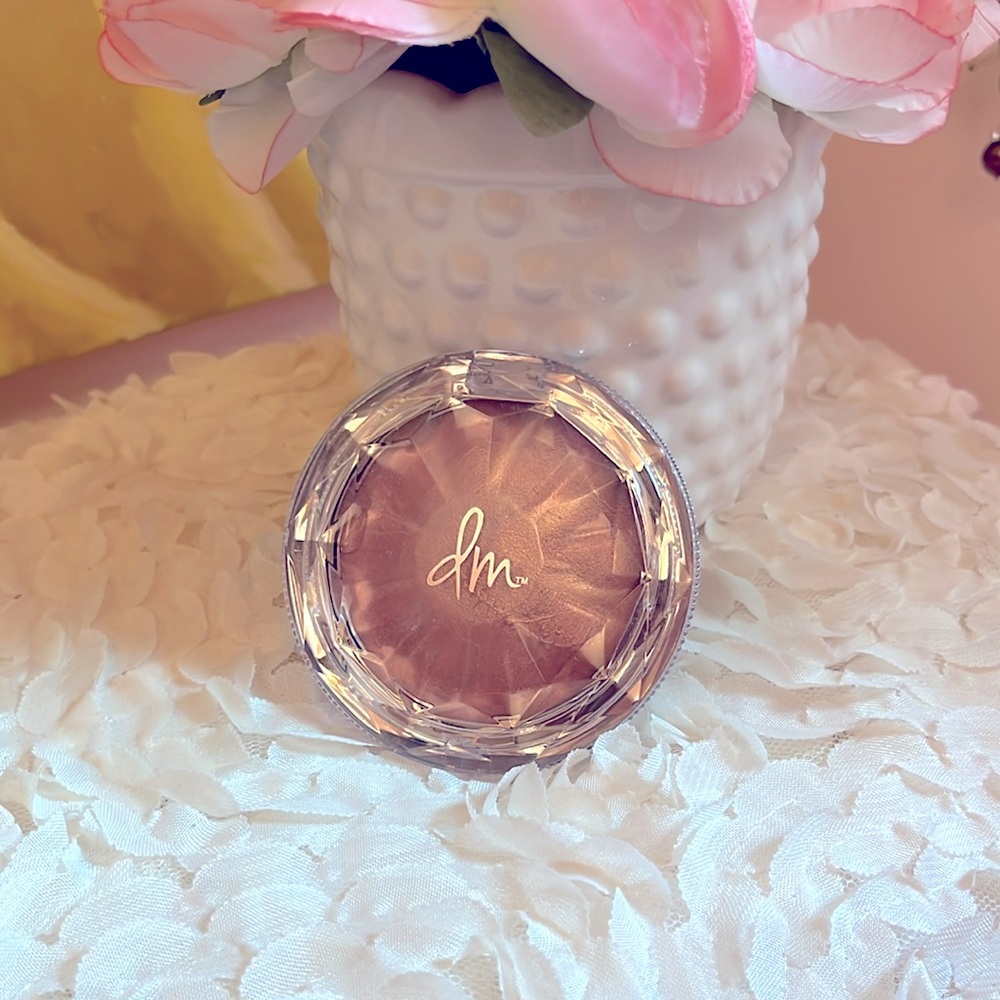 Danessa Myricks Rosewater Dew Wet Balm Hydrating Highlighting Balm